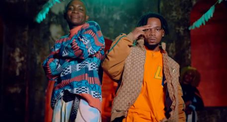 Video of | Kiluza Fanani Ft. Dogo Elisha – Sina Akili